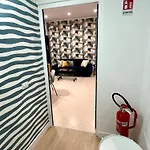 83 Casa Del Sole * نابولي