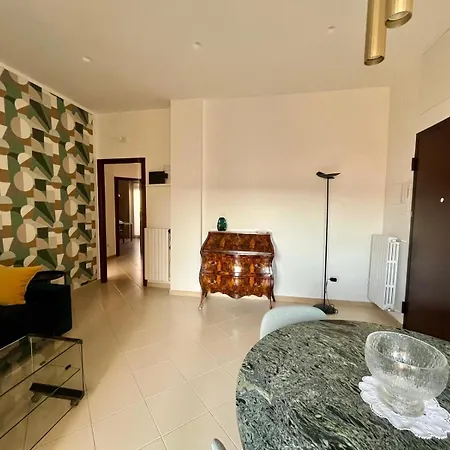 83 Casa Del Sole Neapol